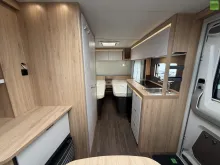 Fahrzeugbild Knaus Sport 460 EU Einzelbetten 1600kg Fahrradträger #12
