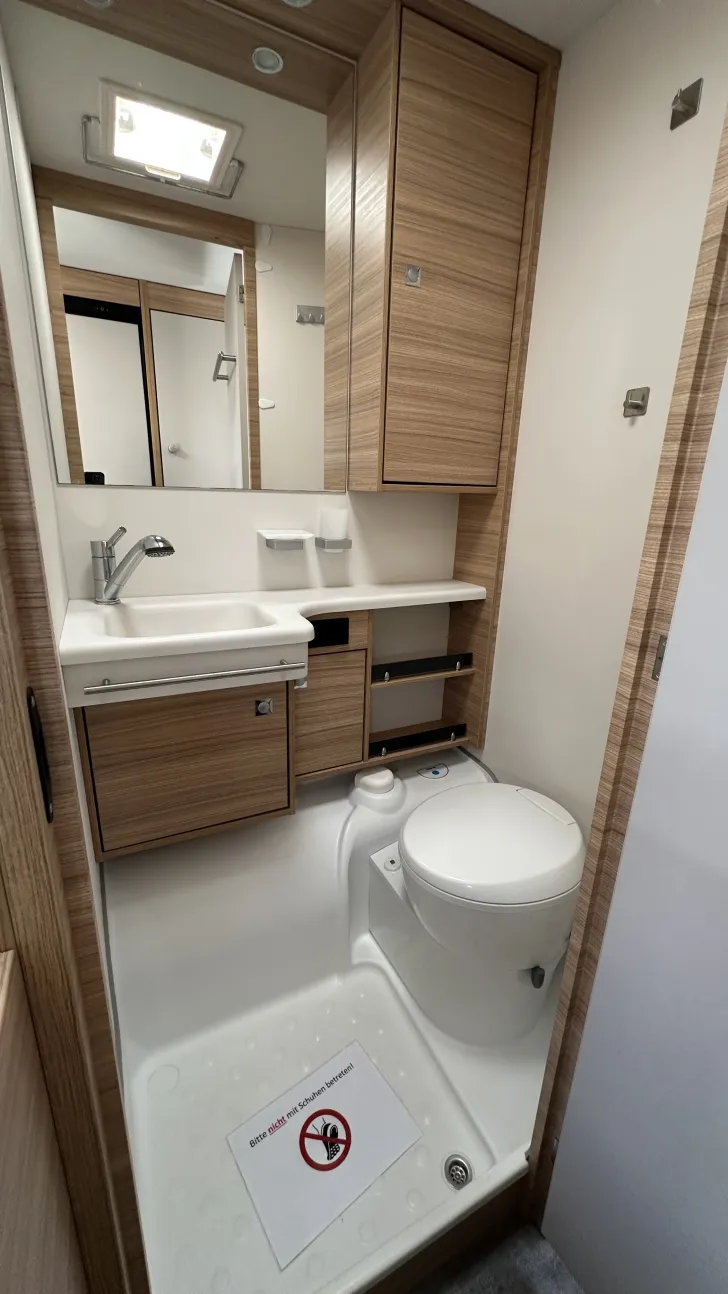 Fahrzeugbild Dethleffs Camper 550 ESK Rangierhilfe Truma #21