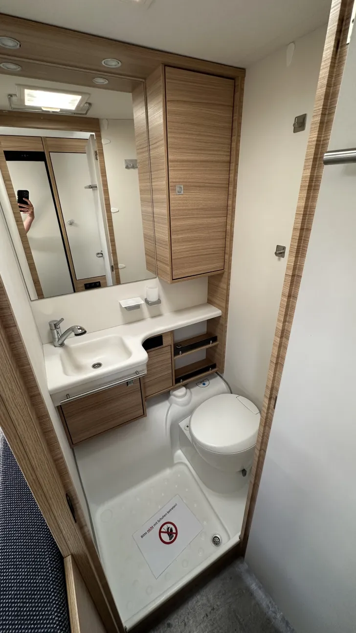 Fahrzeugbild Dethleffs Camper 550 ESK Rangierhilfe Truma #24