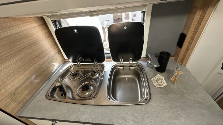 Fahrzeugbild Dethleffs Camper 550 ESK Rangierhilfe Truma #18