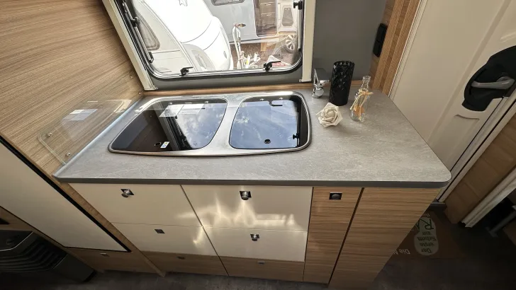 Fahrzeugbild Dethleffs Camper 550 ESK Rangierhilfe Truma #17