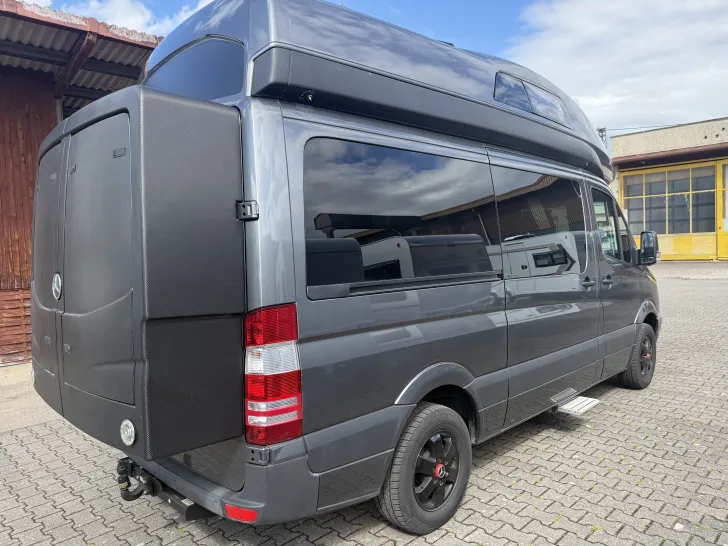 Fahrzeugbild Mercedes-Benz James Cook 600 D #4