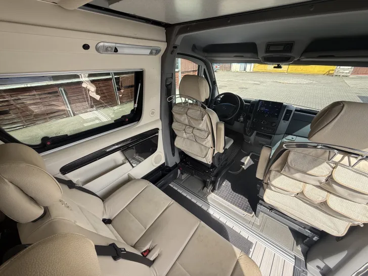 Fahrzeugbild Mercedes-Benz James Cook 600 D #9
