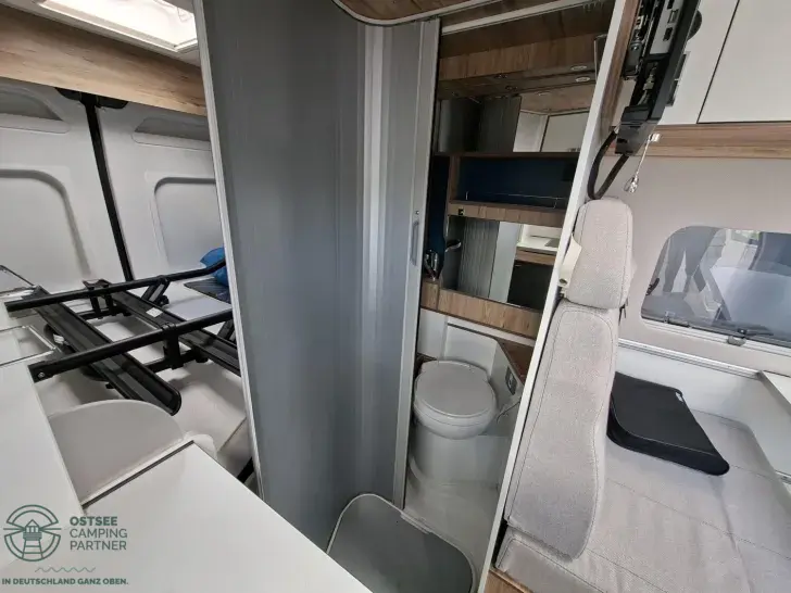 Fahrzeugbild Pilote Foxy Van V 540 #11