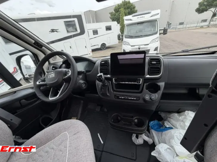 Fahrzeugbild Malibu Van First Class - Two Rooms 640 LE RB charming GT skyview #6