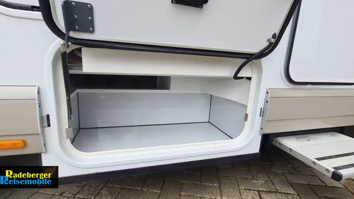 Fahrzeugbild Carthago chic c-line I 4.9 LE #6