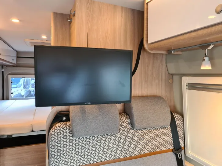 Fahrzeugbild Laika Kosmo 6.4 *Solar*SAT+TV*AHK* #19