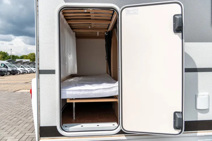 Fahrzeugbild LMC Sassino 390 K *Etagenbetten*1.360 kg*4 Personen* #7
