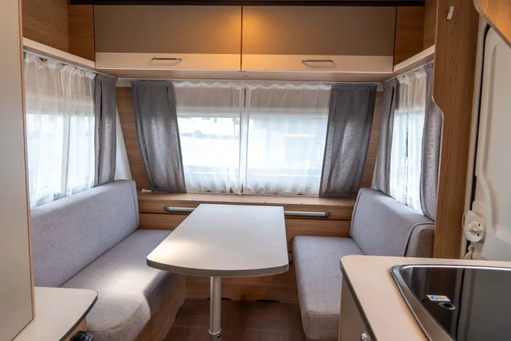 Fahrzeugbild LMC Sassino 390 K *Etagenbetten*1.360 kg*4 Personen* #10