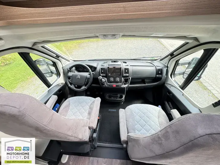 Fahrzeugbild Carado T 338 Edition15 Einzelbetten, Solar, Alufelgen #8