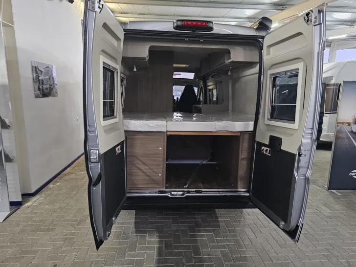Fahrzeugbild Carado pro+ CV 600 Standklima Telair // Zuziehhilfe #12