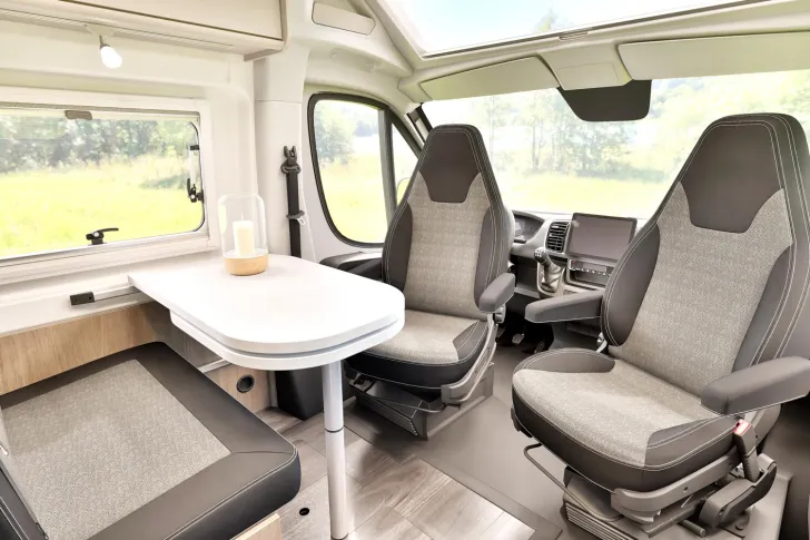 Fahrzeugbild Carado pro+ CV 600 Standklima Telair // Zuziehhilfe #22
