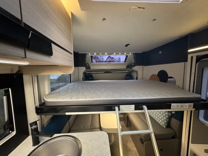 Fahrzeugbild Chausson X 550-Automatik-1.H-Winterpak-Ahk-Solar #20