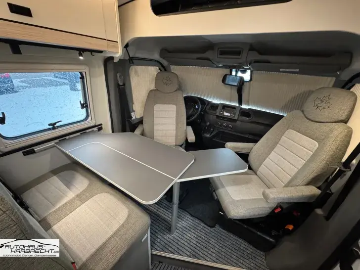 Fahrzeugbild Ahorn Camp Van 620 Plus-Aufstelld-Autom.Längsbetten-Dynavin #18