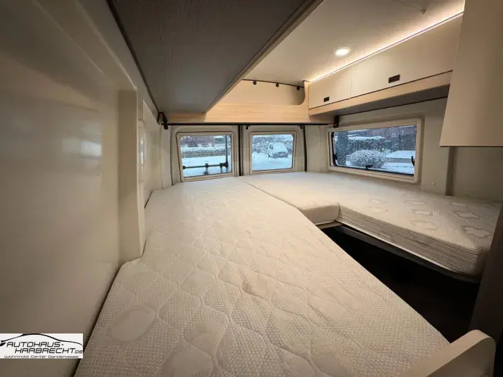 Fahrzeugbild Ahorn Camp Van 620 Plus-Aufstelld-Autom.Längsbetten-Dynavin #28