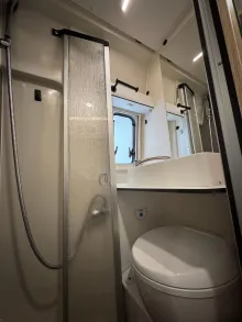 Fahrzeugbild Ahorn Camp Van 620 Plus-Aufstelld-Autom.Längsbetten-Dynavin #34