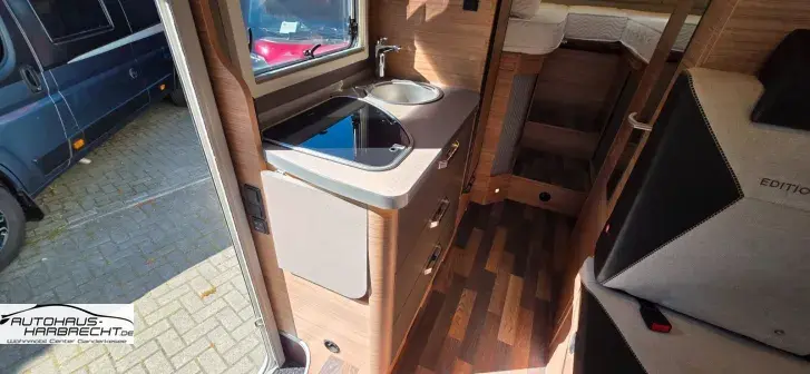 Fahrzeugbild Weinsberg CaraCompact MB Suite MEG Pepper-1.H-Distr-Luftfe #18