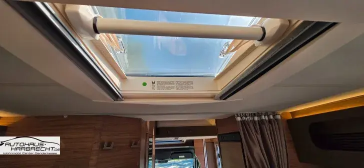 Fahrzeugbild Weinsberg CaraCompact MB Suite MEG Pepper-1.H-Distr-Luftfe #28