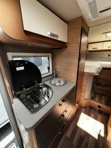 Fahrzeugbild Weinsberg CaraCompact EDITION PEPPER 600 MEG Mietwagen verfügbar ab Nov`26 #6
