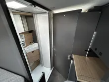 Fahrzeugbild Malibu Van First Class - Two Rooms 640 LE RB charming GT skyview 2026 Listenpreis: 93.790€ #16