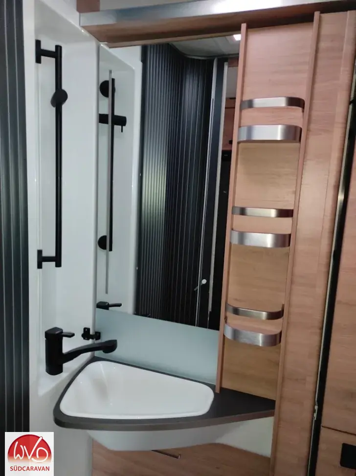 Fahrzeugbild Knaus L!VE WAVE 650 MEG Black Selection Live Wave #16
