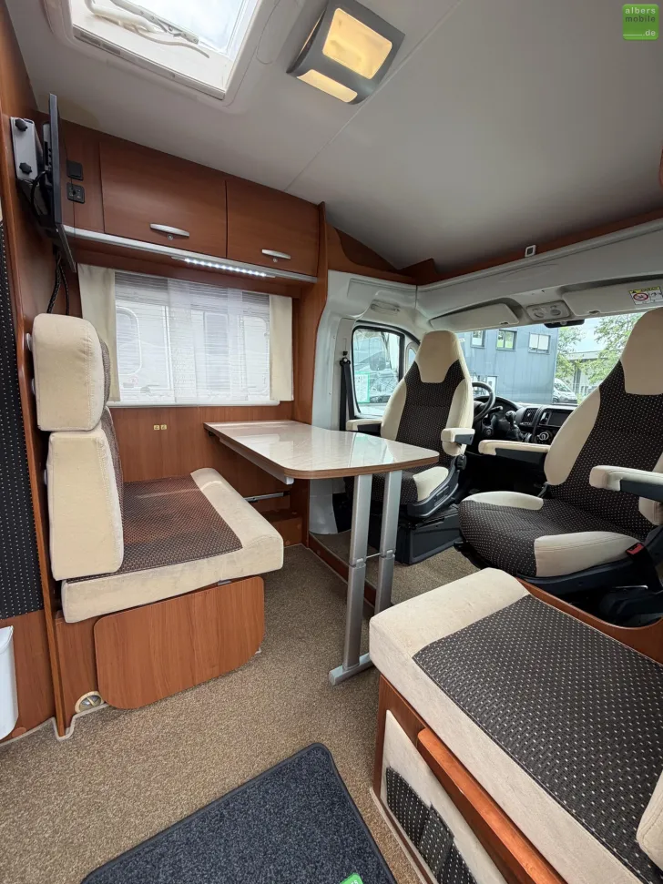 Fahrzeugbild Miller Toronto 695 Navi Markise Solar SAT 2xTV 1. Hand #8
