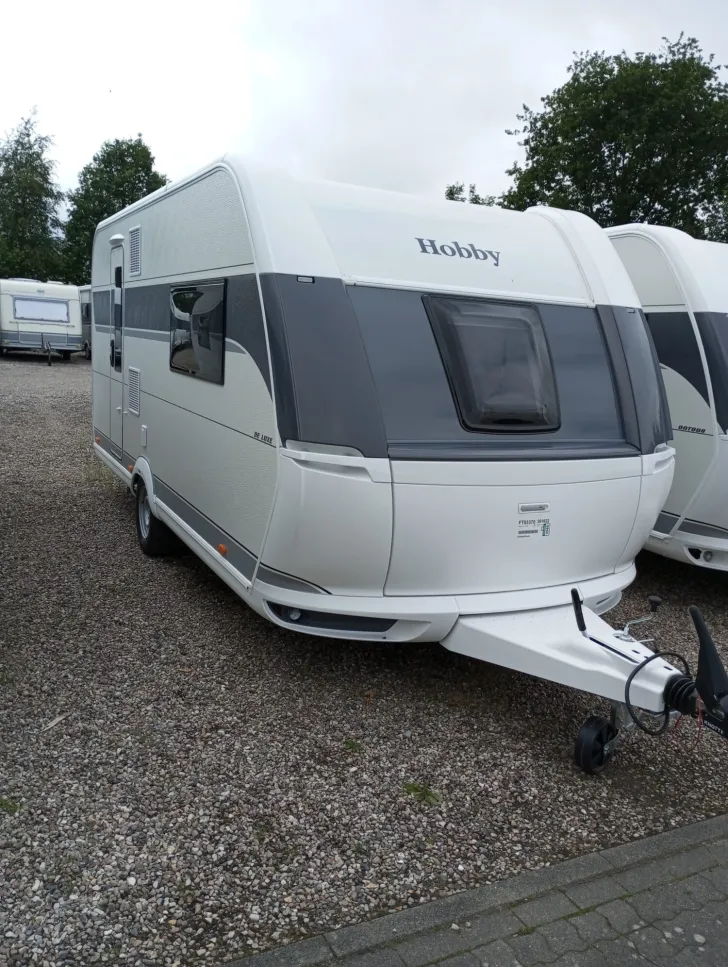Fahrzeugbild Hobby De Luxe 460 SFf *Modell 2026* #3
