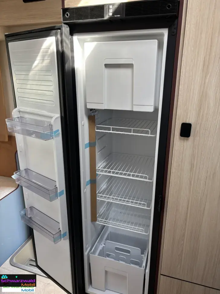 Fahrzeugbild Rimor SARUS 50 160PS Autom. 4 x Bett im Heck #10