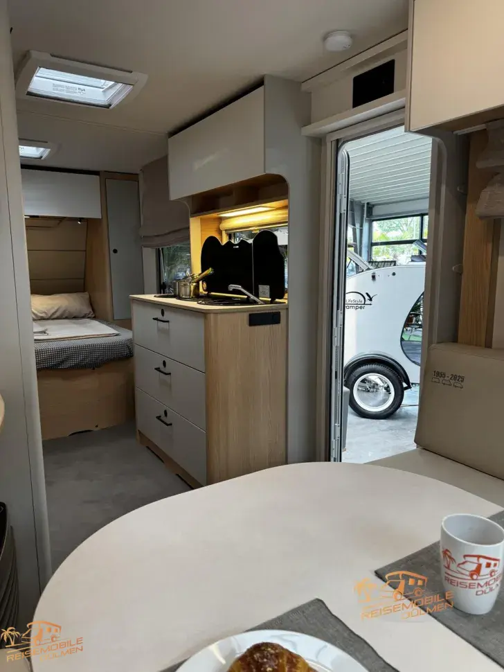 Fahrzeugbild LMC Style 70 453 D #19