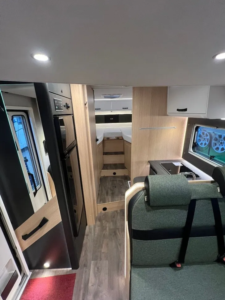Fahrzeugbild Sunlight T XX 68 *WIFI*LTE*SAT*NAVI*RFK*Automatik*Hubbett #9