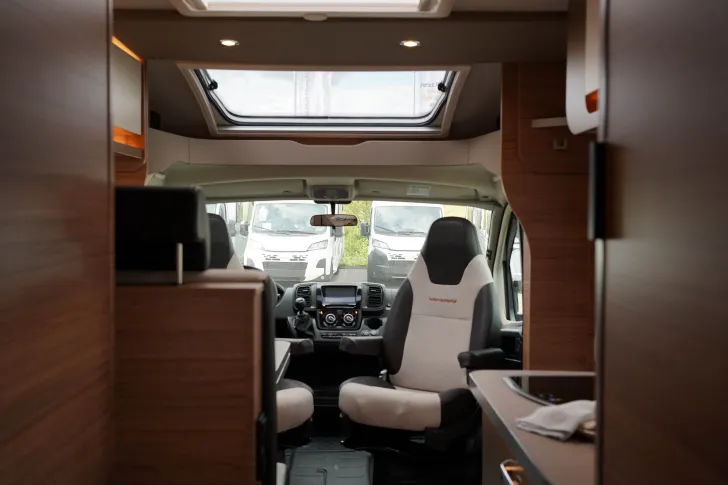 Fahrzeugbild Weinsberg CaraCompact EDITION PEPPER 600 MF Klima | Lithium-Batterie #8
