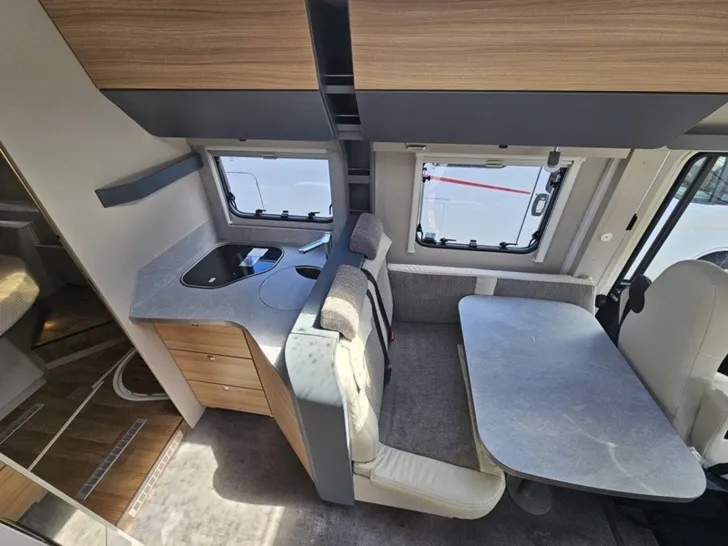 Fahrzeugbild Dethleffs Pulse I 7051 DBM Hubstutzen #7