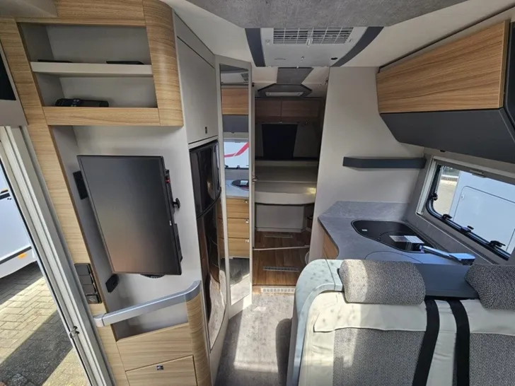Fahrzeugbild Dethleffs Pulse I 7051 DBM Hubstutzen #8
