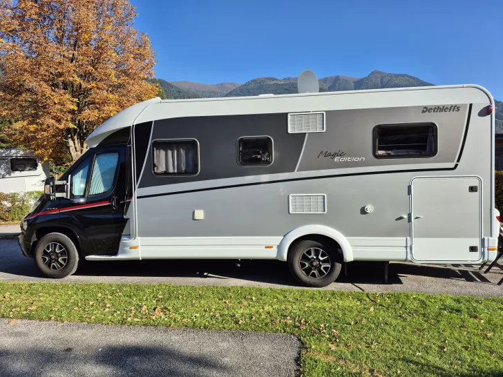 Grundriss Nacht Dethleffs Magic Edition Black Magic Sehr gepflegter Garagenwagen