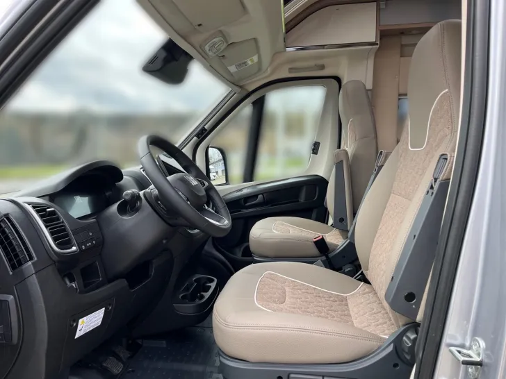 Fahrzeugbild Malibu Van charming GT skyview 640 LE RB Nur 50 km #7