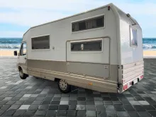 Fahrzeugbild Laika Ecovip 200 I/Etagenbetten+Hubbett/DPF-Grüne Pla. #4