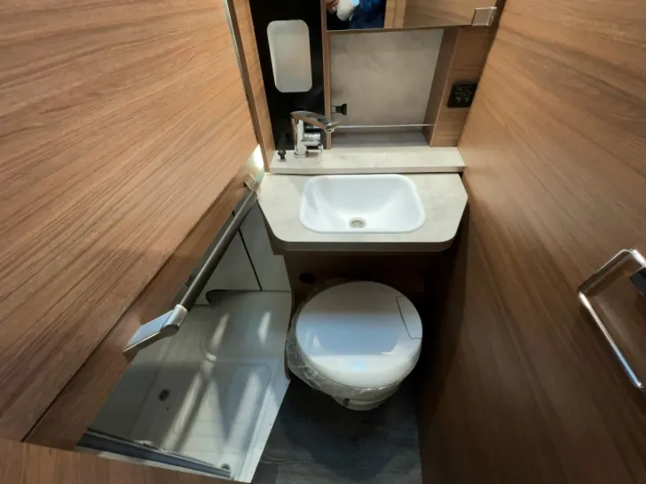 Fahrzeugbild Knaus Tourer Vansation 500MQ/1.Hand/Automatik/2xKlima #17