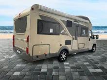Fahrzeugbild Bürstner Ixeo IT 700/Festbett+Hubbett/Klima/Markise/Euro5 #5