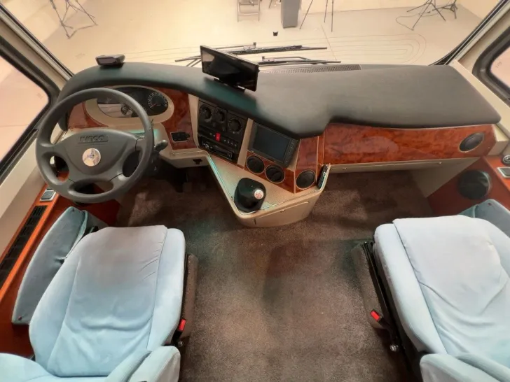 Fahrzeugbild Concorde Charisma I 840L/Automatik/Einzelbetten+Hubbett #7