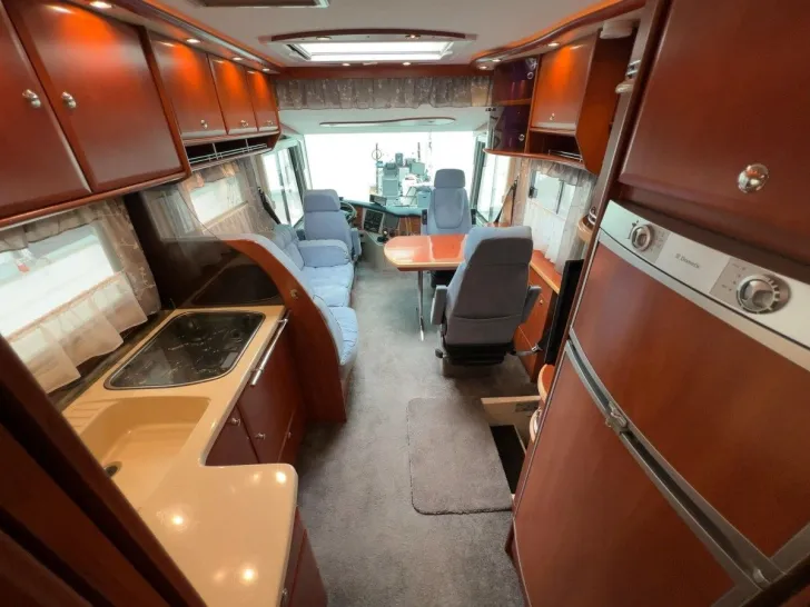 Fahrzeugbild Concorde Charisma I 840L/Automatik/Einzelbetten+Hubbett #9