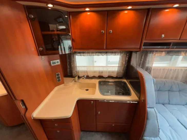Fahrzeugbild Concorde Charisma I 840L/Automatik/Einzelbetten+Hubbett #14