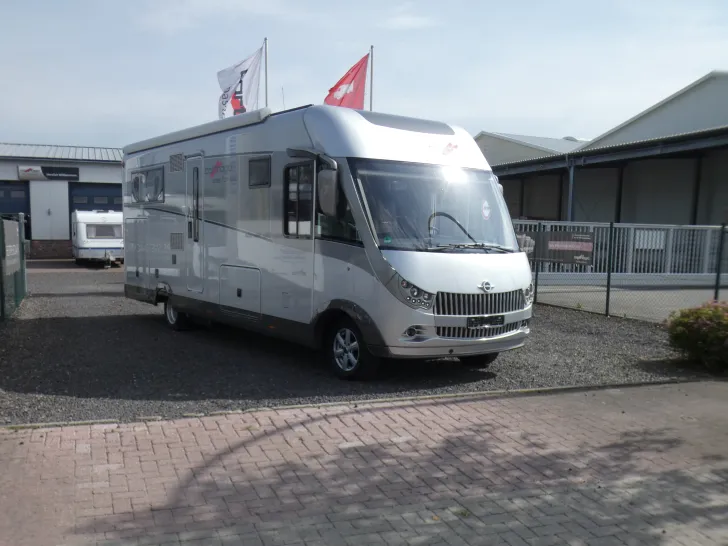 Fahrzeugbild Carthago liner-for-two I 53 #2