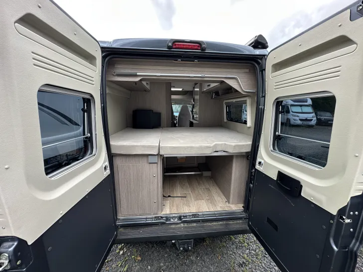 Fahrzeugbild Pössl D-Line 2Win Plus top gepflegt #9