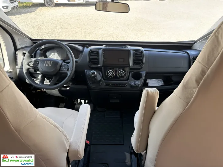 Fahrzeugbild Rimor SARUS 96 MJ 27 160 PS  Vorfracht #7