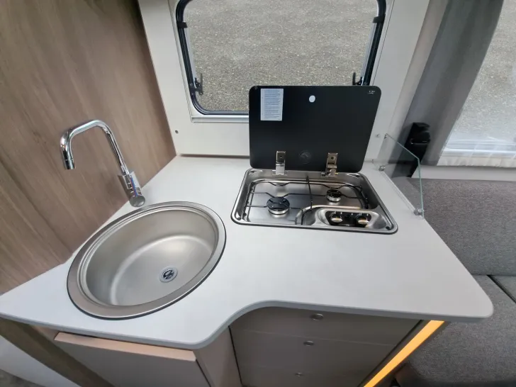 Fahrzeugbild Carado T 459 Pro+ Hubbett, Solar, TV, LTE #10