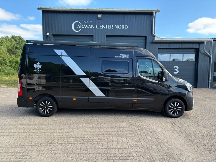 Fahrzeugbild Ahorn Camp Van 620 Black Edition #4