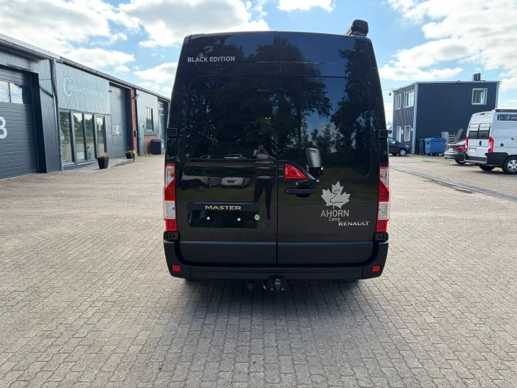 Fahrzeugbild Ahorn Camp Van 620 Black Edition #6