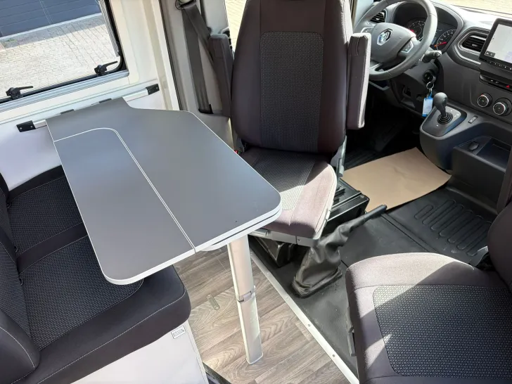 Fahrzeugbild Ahorn Camp Van 620 Black Edition #18