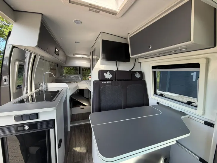 Fahrzeugbild Ahorn Camp Van 620 Black Edition #37