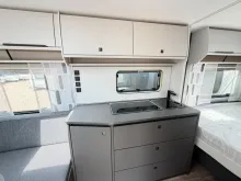 Fahrzeugbild Fendt Apero 495 SFB/2.000 kg/Fliegentür #9